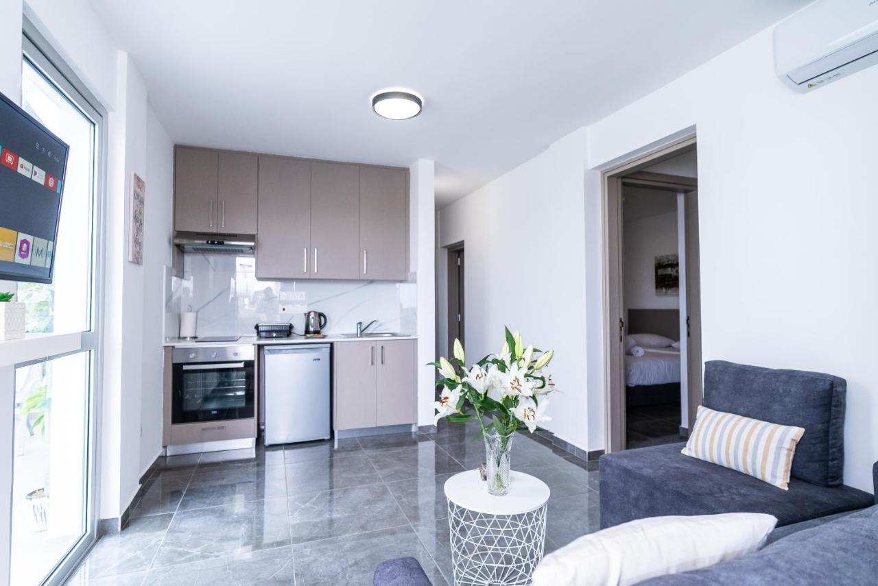 Spiros Luxury Apartments Aya Napa Dış mekan fotoğraf